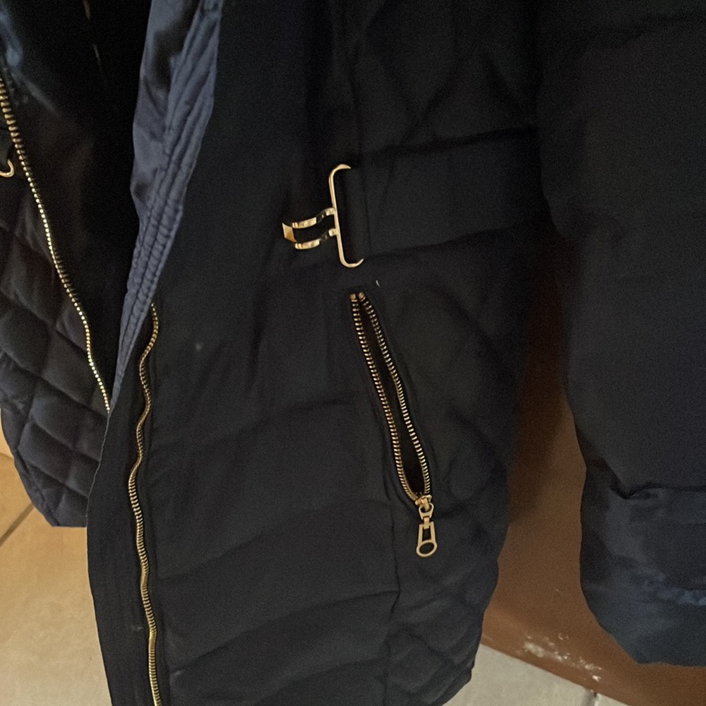 Winter Coat - image 3